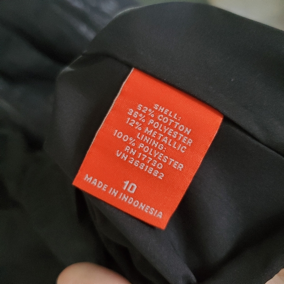 Black Dress - Picture 8 of 10